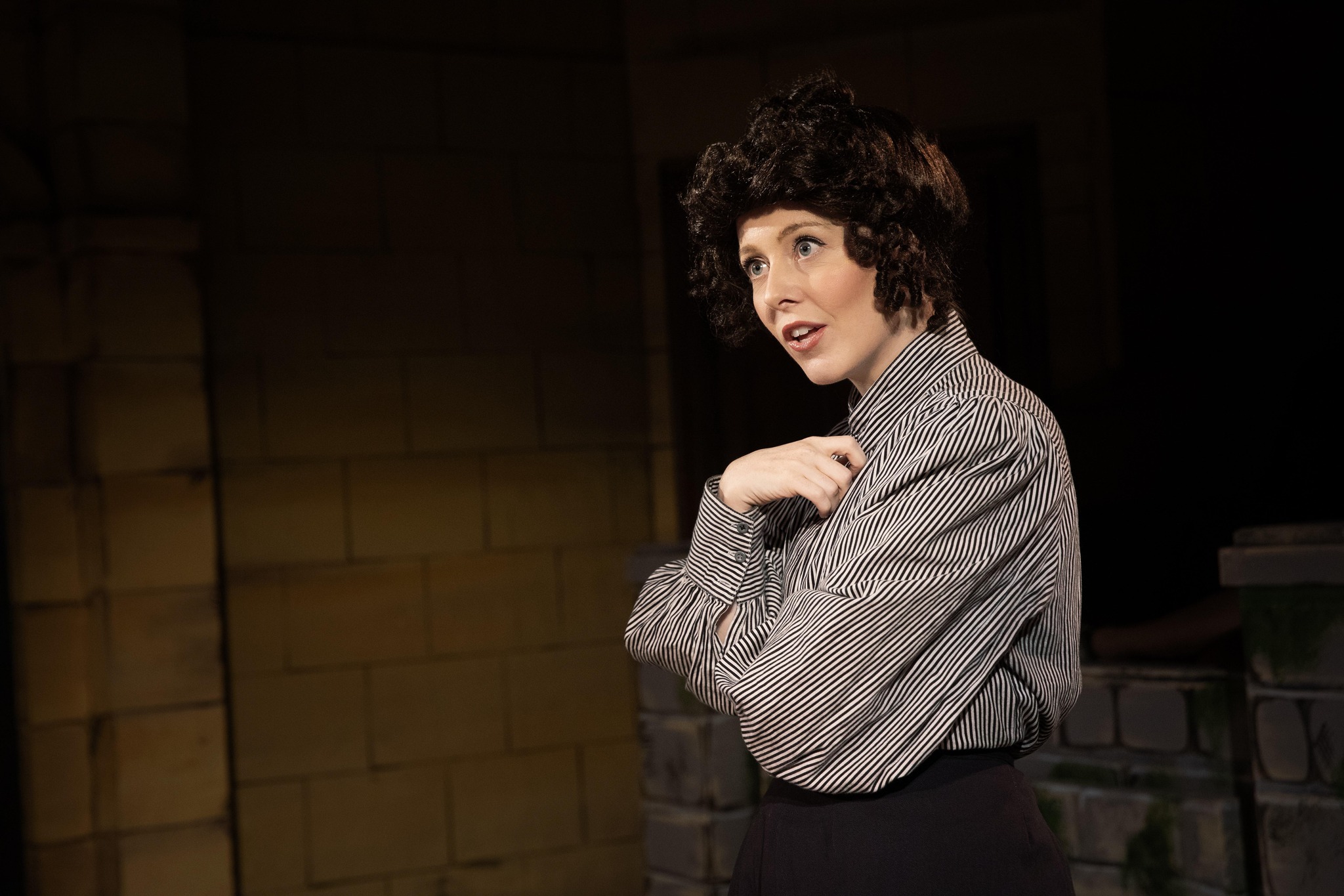 uploads/production_images/baskerville_gtp_leslie_brisbine_photos_2025_10/bk_01.jpeg