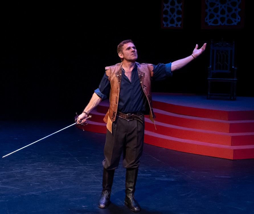 Sebastián Vitale as Rodrigo el Cid (photo by Bret Brookshire)