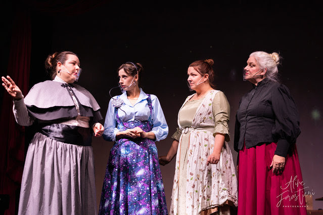uploads/production_images/silent_sky_bastrop_alice_forastieri/silent_sky_bastrop_04.jpg