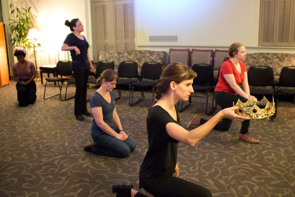 rehearsal photo of Ehigbor Idonor, Leanna Holmquist, Becky Musser, Rachel Abbott, Renae Jackson (photo: Untamed Shakespeare)