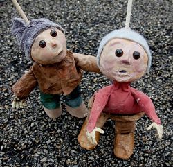 Li'l Pig and You Lad (photo: Trouble Puppet Theatre)